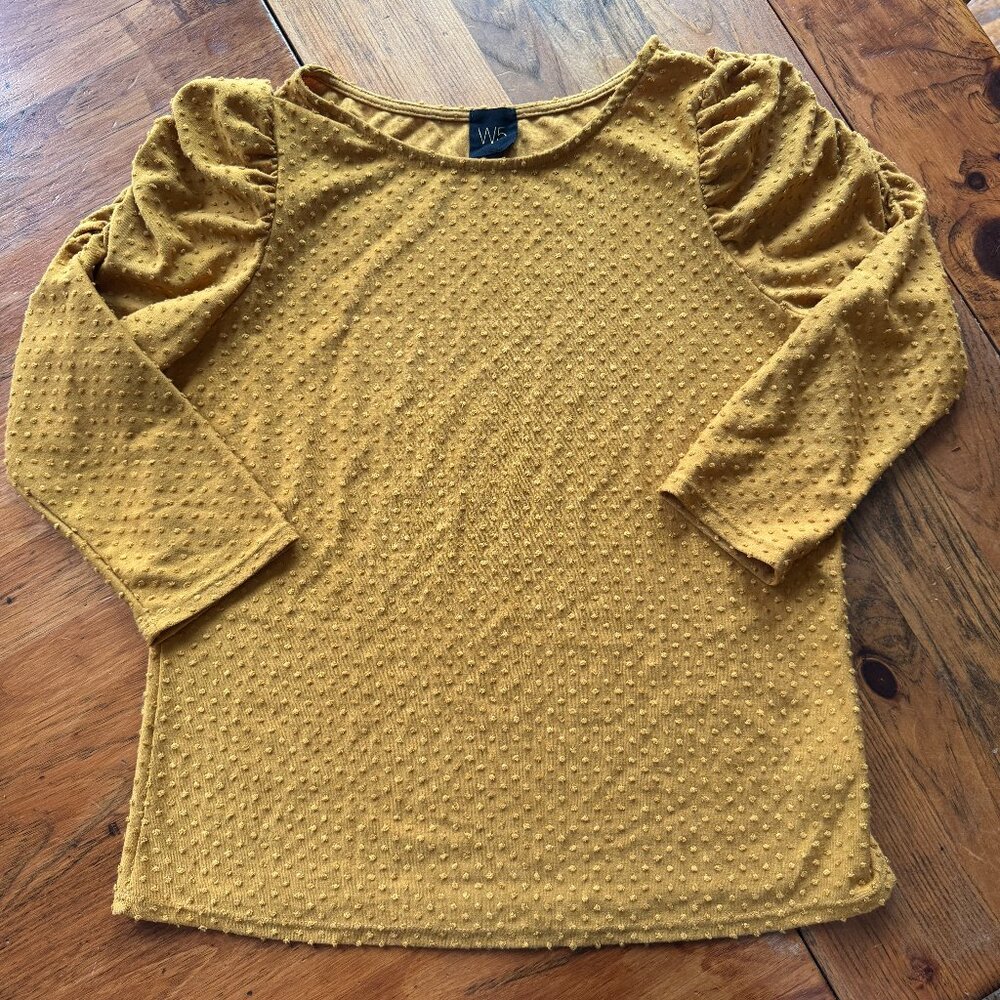 NWOT W5 Ruched Sleeve Top Shirt Mustard Yellow Polka Dot Texture Sz M